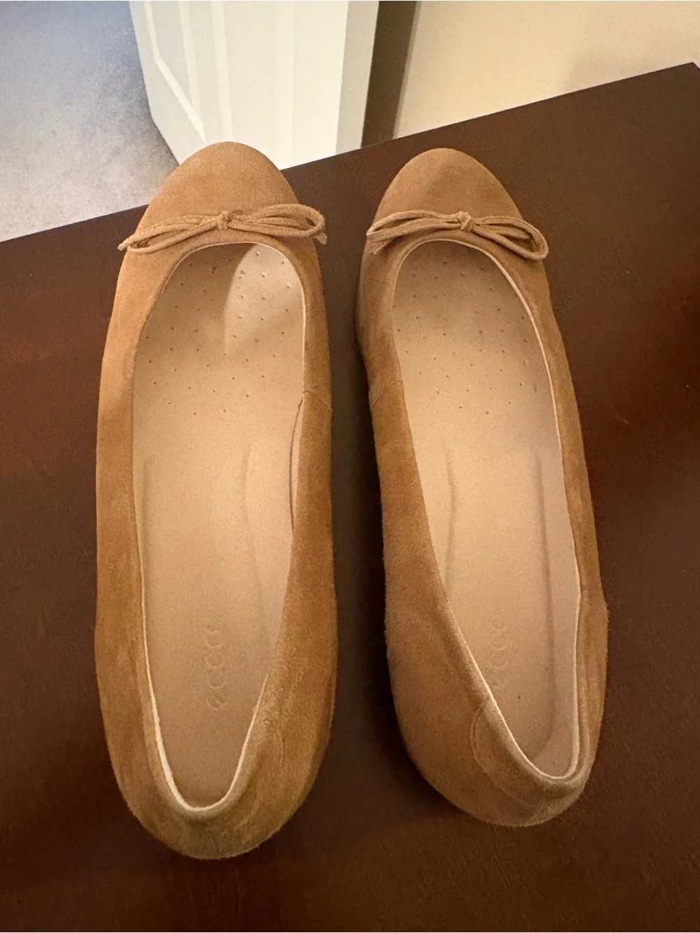Ecco Women's Suede Ballet Flats in tan